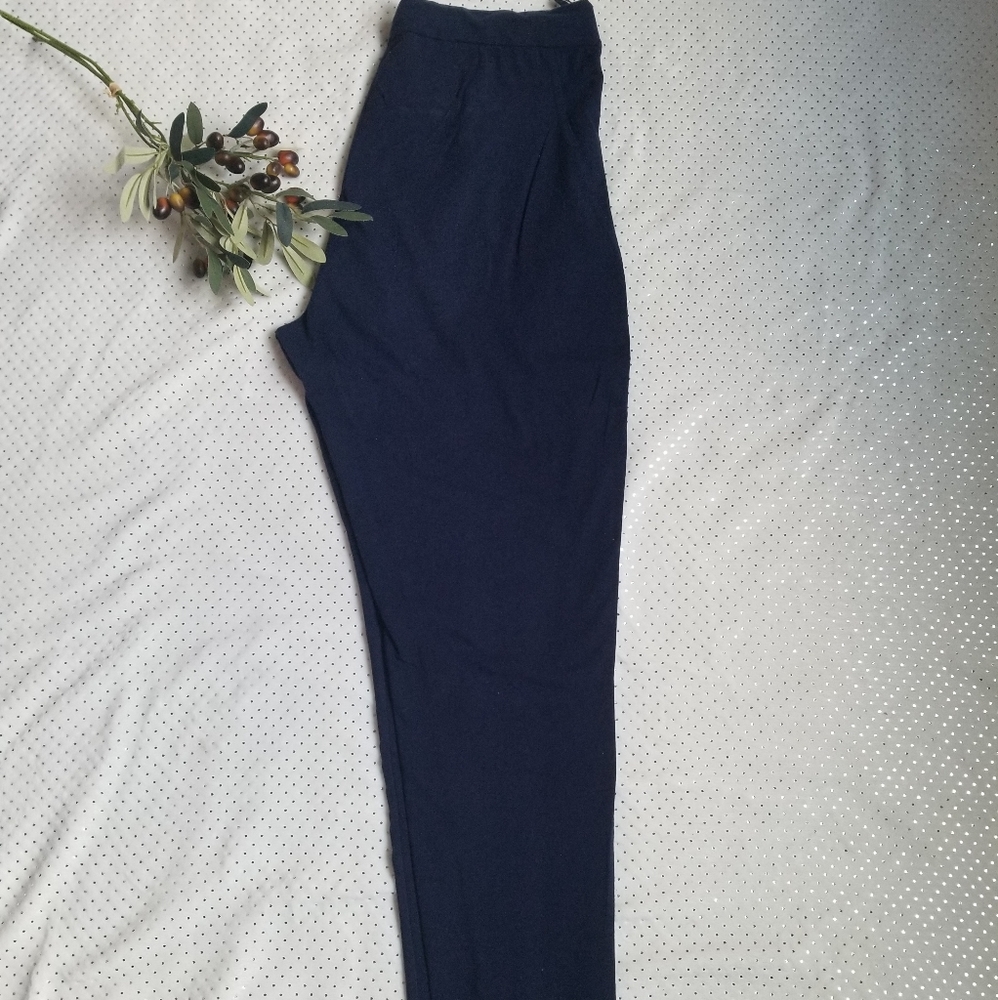 Queen Collection stretch pants Large - Picture 2 of 9